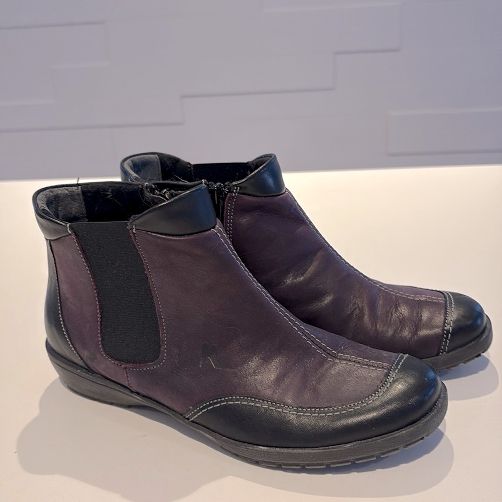 38 (7.5) Suave Leather Boots Plum+Black from the UK